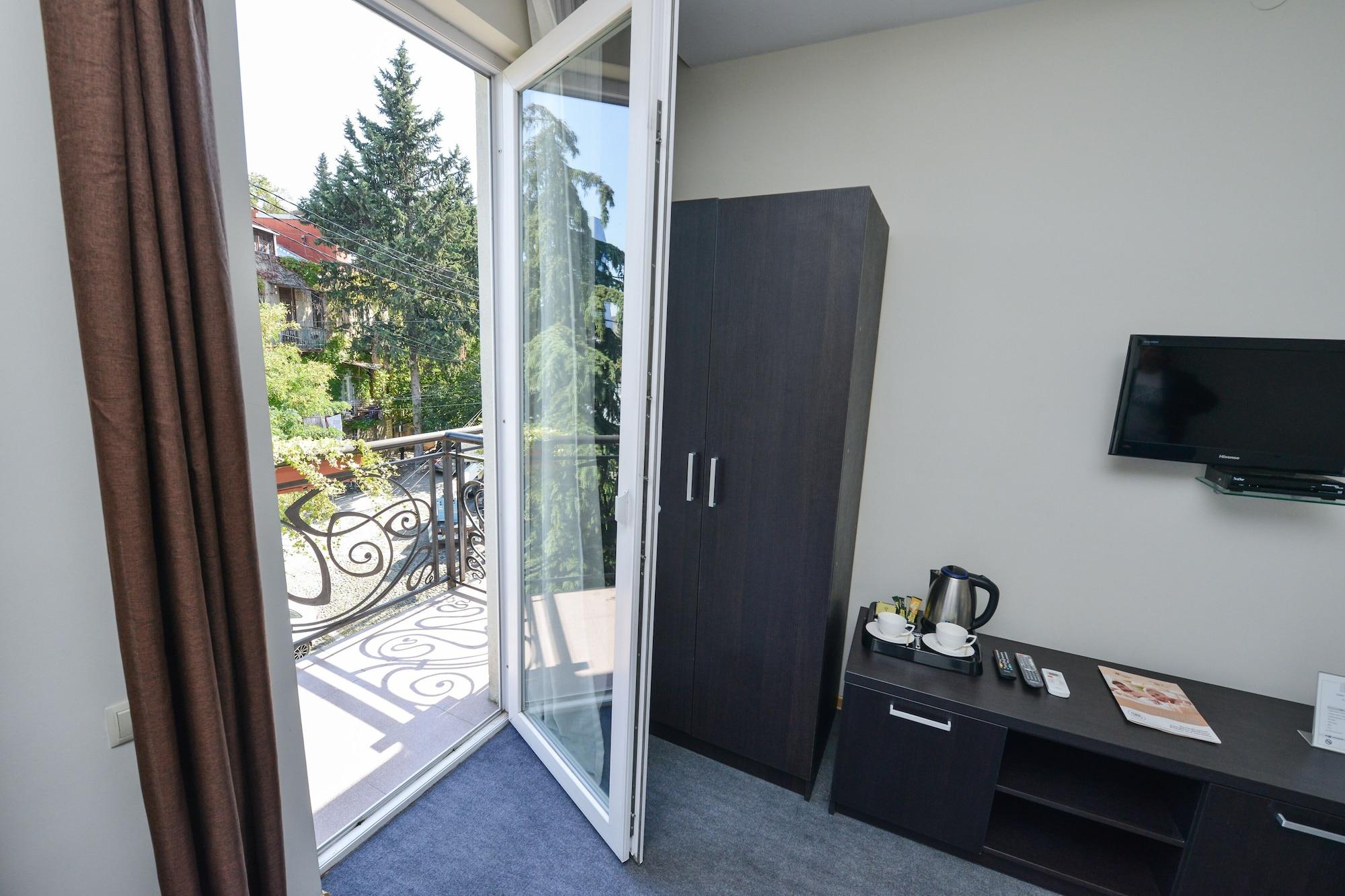 - Boutique Hotel Tbilisi