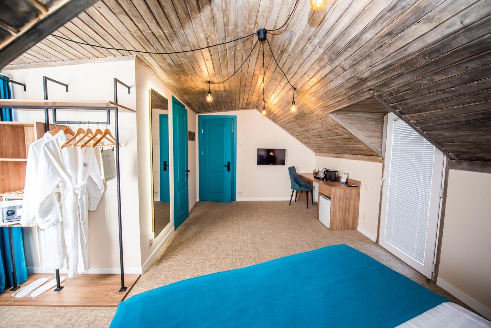 - Boutique Hotel